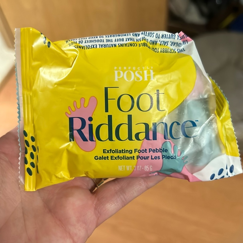 Foot riddance exfoliating foot pebble